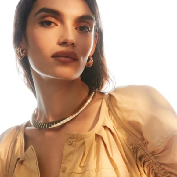 ANTHRO ALEX TRIPLE RING GOLD HOOPS - Picture 6 of 7